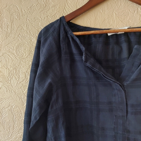 LOFT blue popover blouse subtle windowpane print Sz Small - Picture 2 of 9